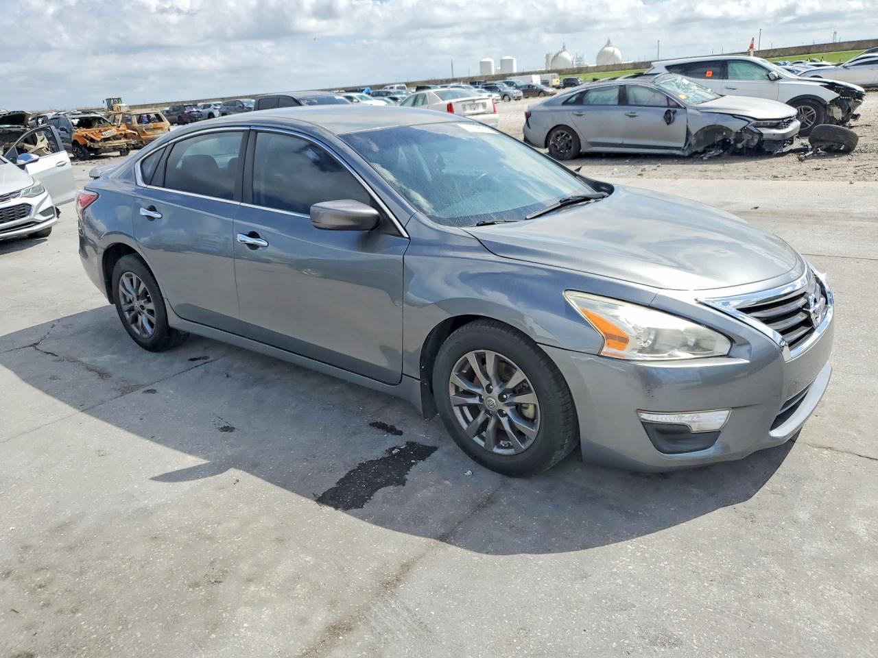 2015 Niss Altima 2.5 S - Image 4