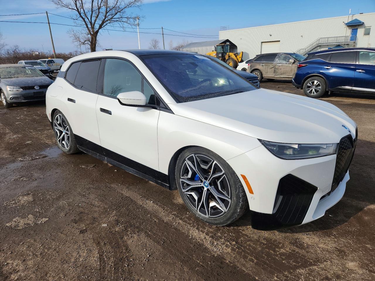 2022 BMW Ix xDrive50 - Image 4