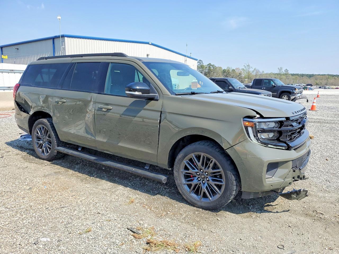 2025 Ford Expedition Max Platinum - Image 4