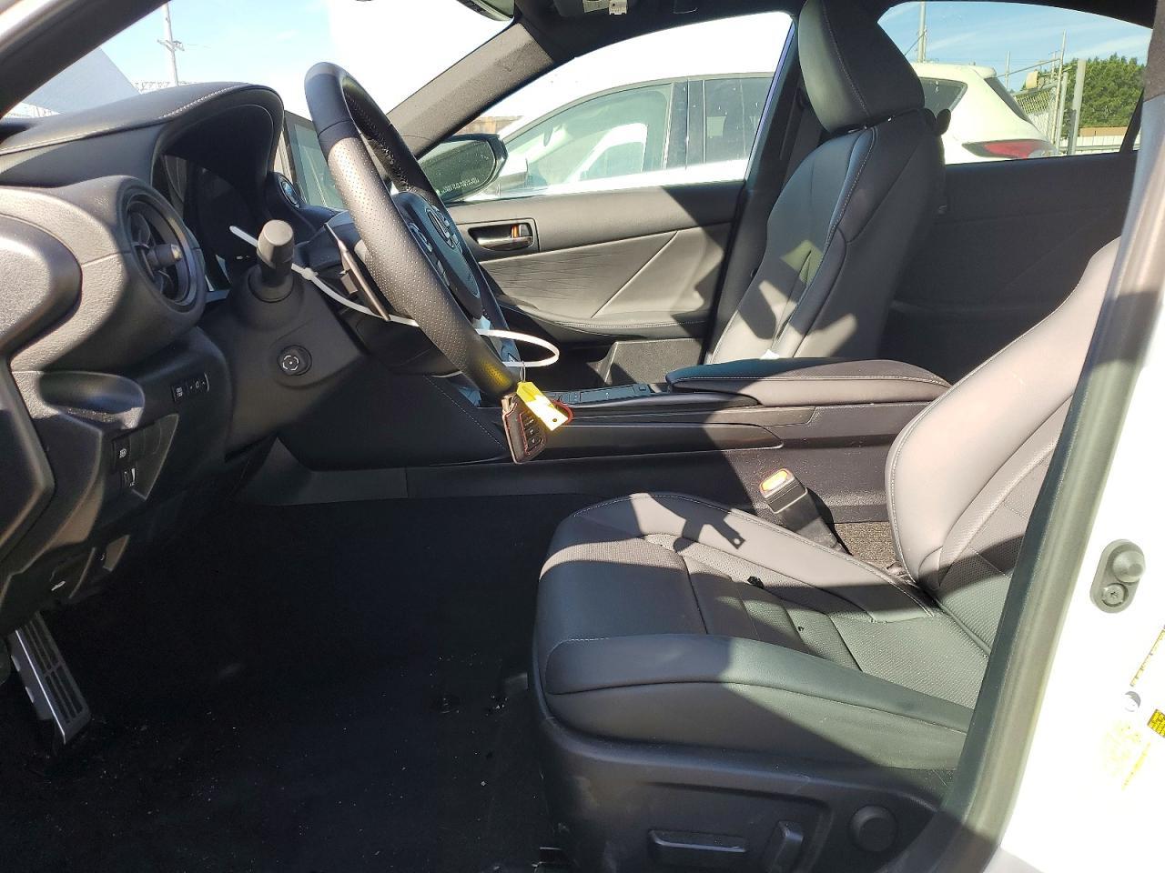 2025 Lexus Is 350 F Sport - Image 7