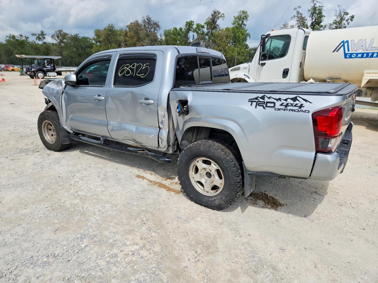 2023 Toyota Tacoma Sr V6 - Фото 2