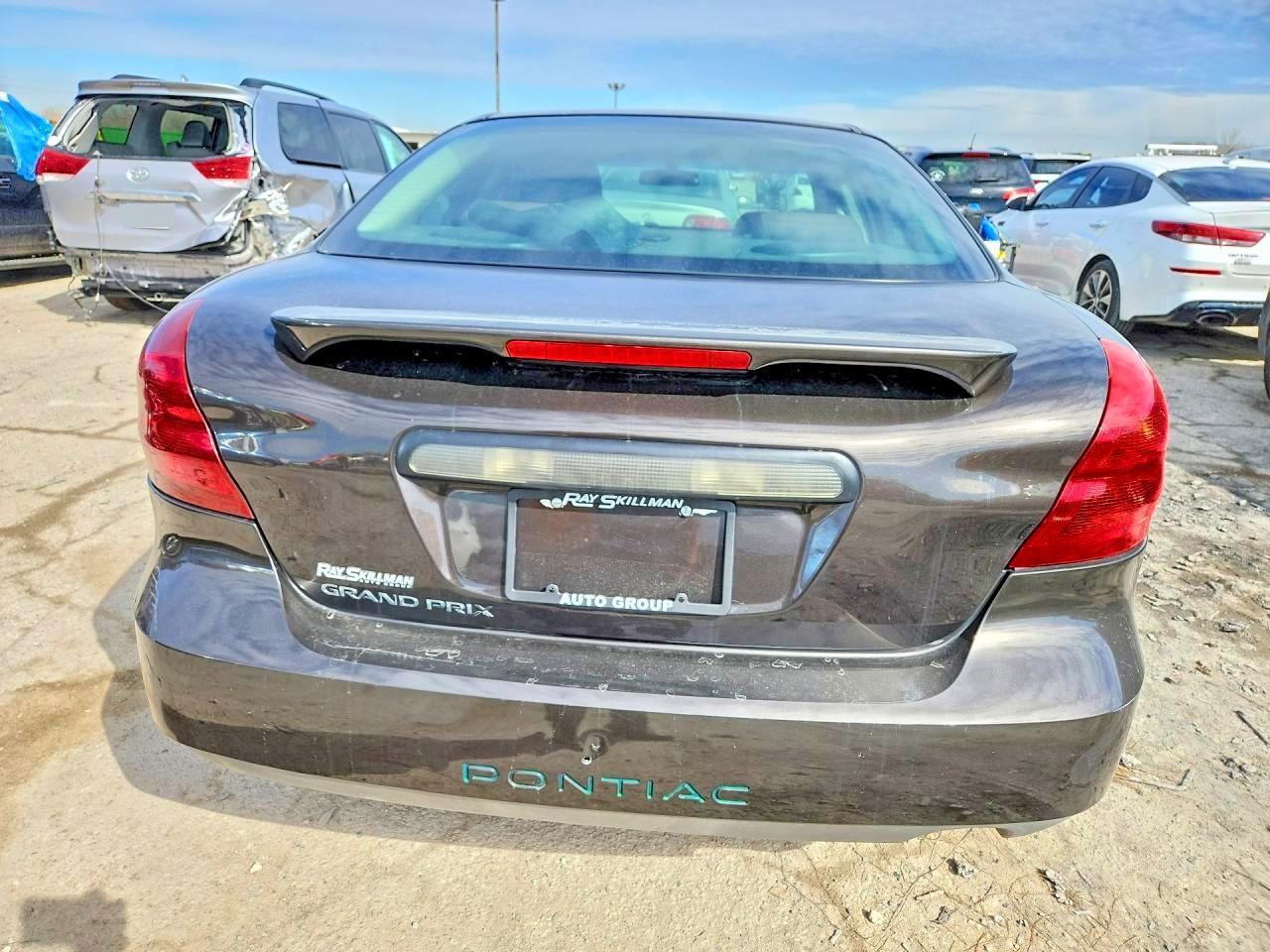 2008 Pontiac Grand Prix - Image 6