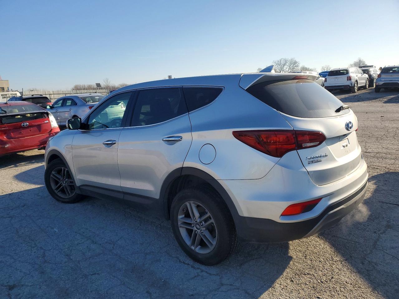 2017 Hyundai Santa Fe Sport 2.4L - Image 2