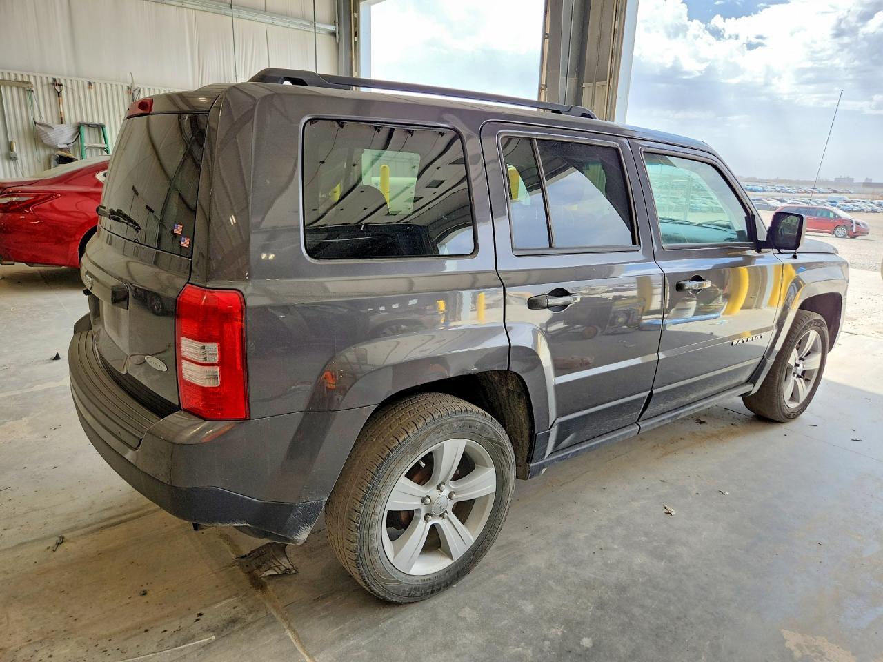 2016 Jeep Patriot Latitude - Фото 3