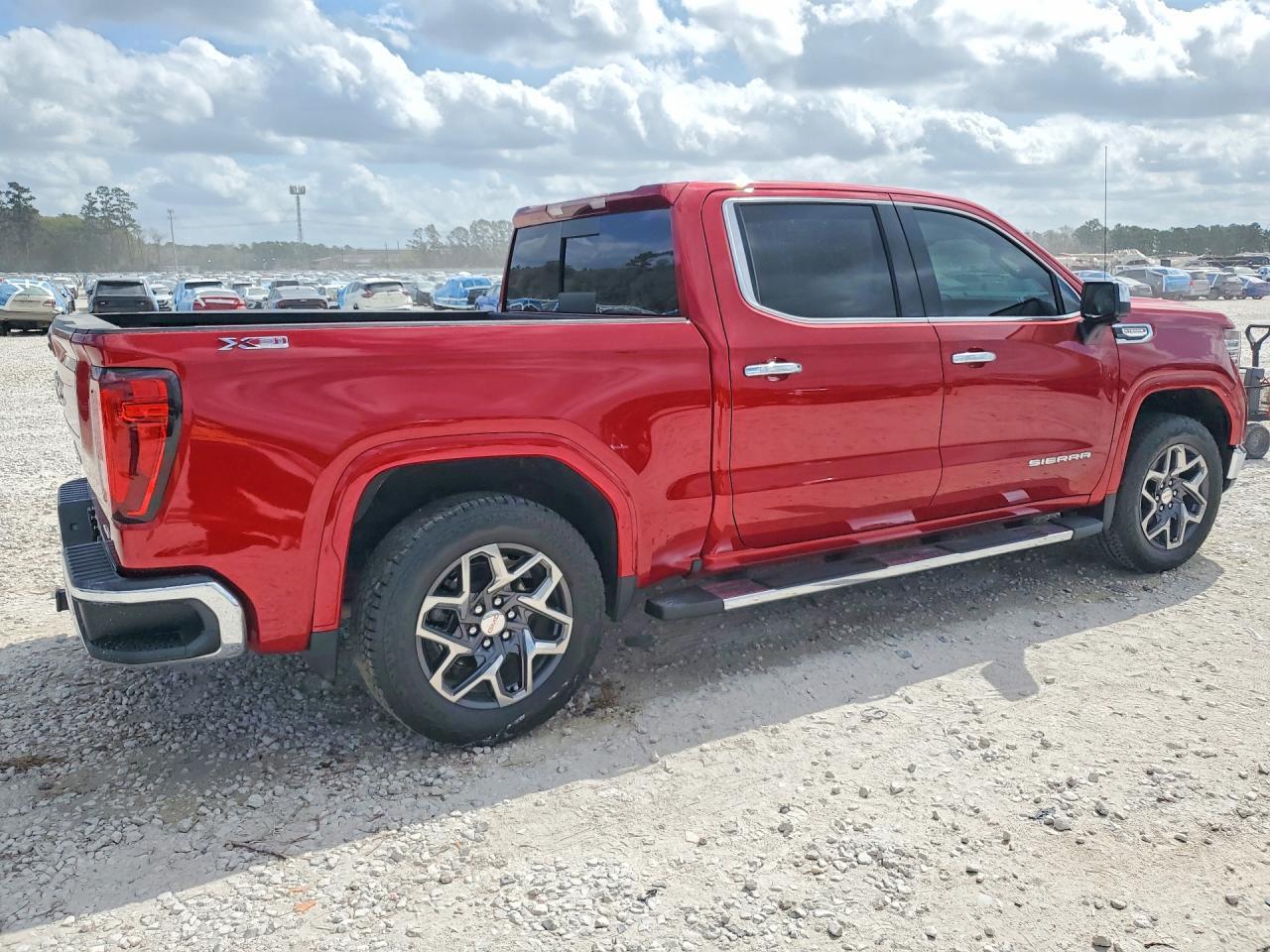 2026 GMC Sierra K1500 Slt - Image 3
