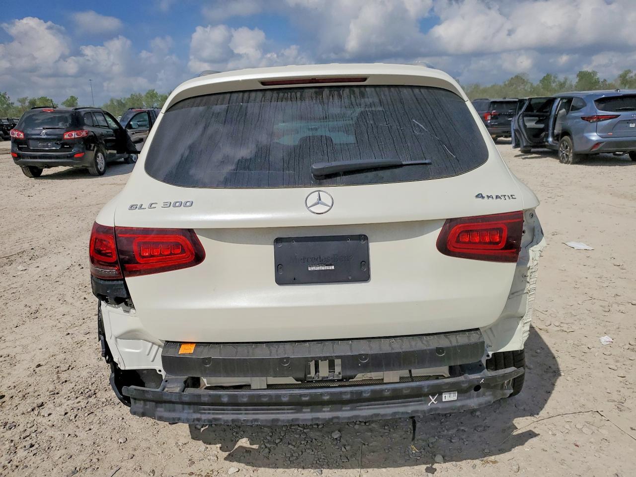 2022 Mercedes-Benz Glc 300 4Matic - Фото 6