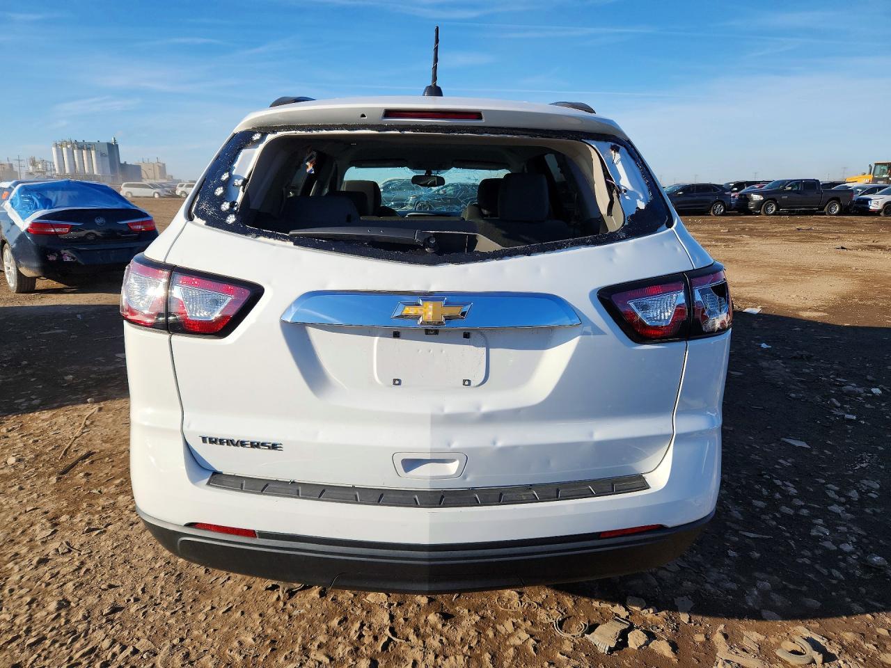 2017 Chevrolet Traverse Ls - Image 6