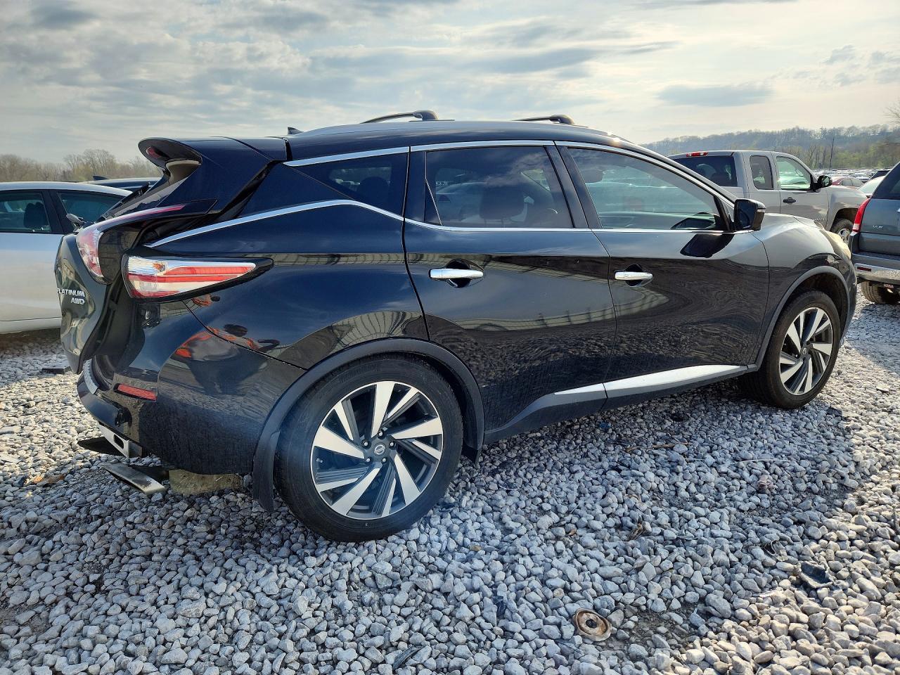 2016 Nissan Murano Platinum - Image 3