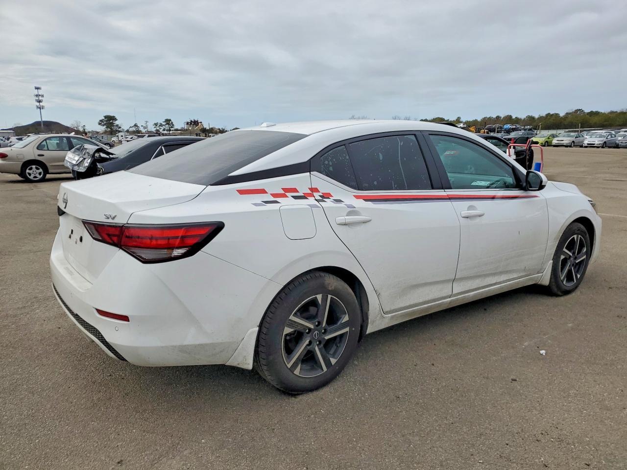 2024 Nissan Sentra Sv - Image 3