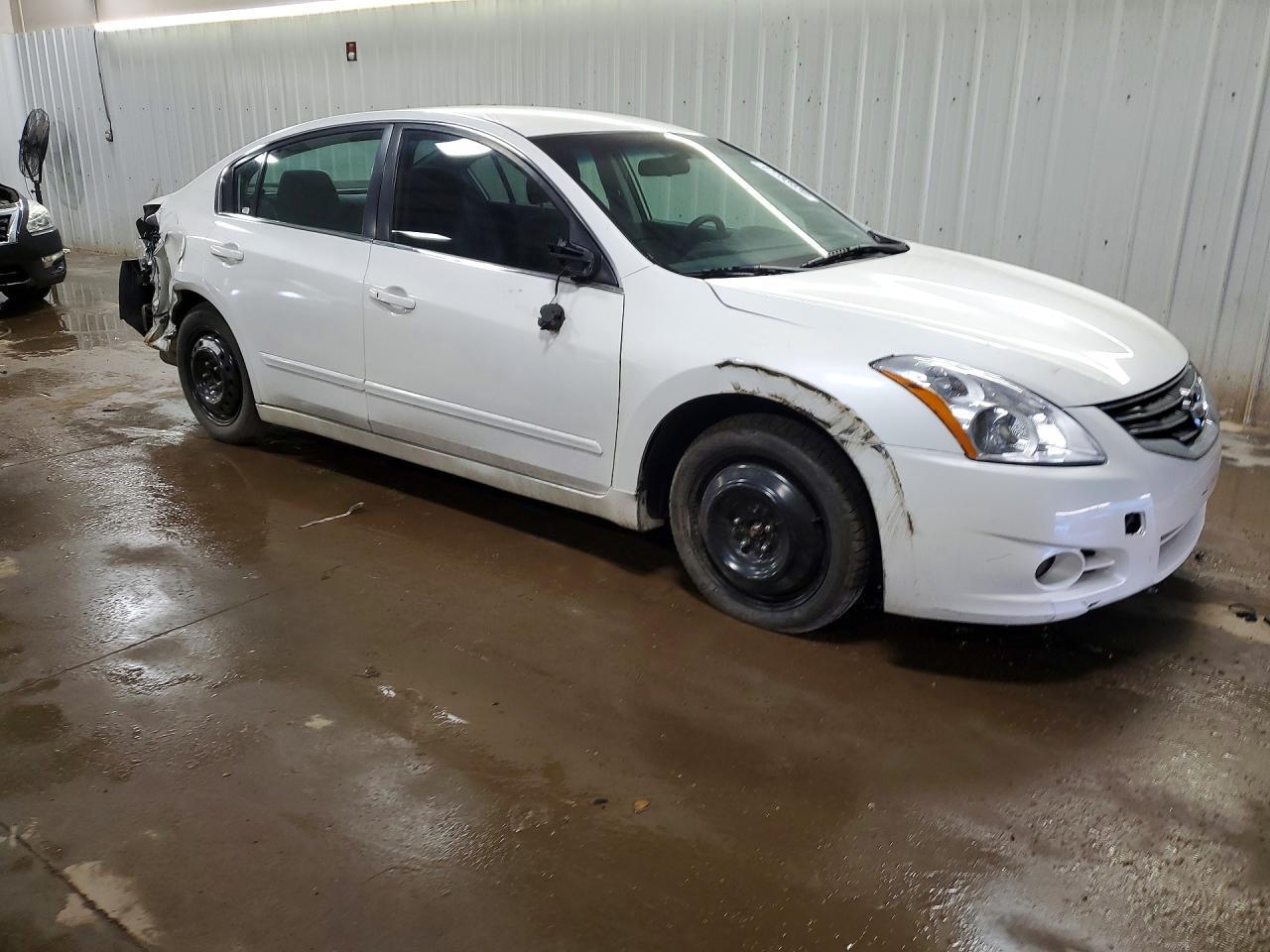 2011 Nissan Altima 2.5 - Фото 4
