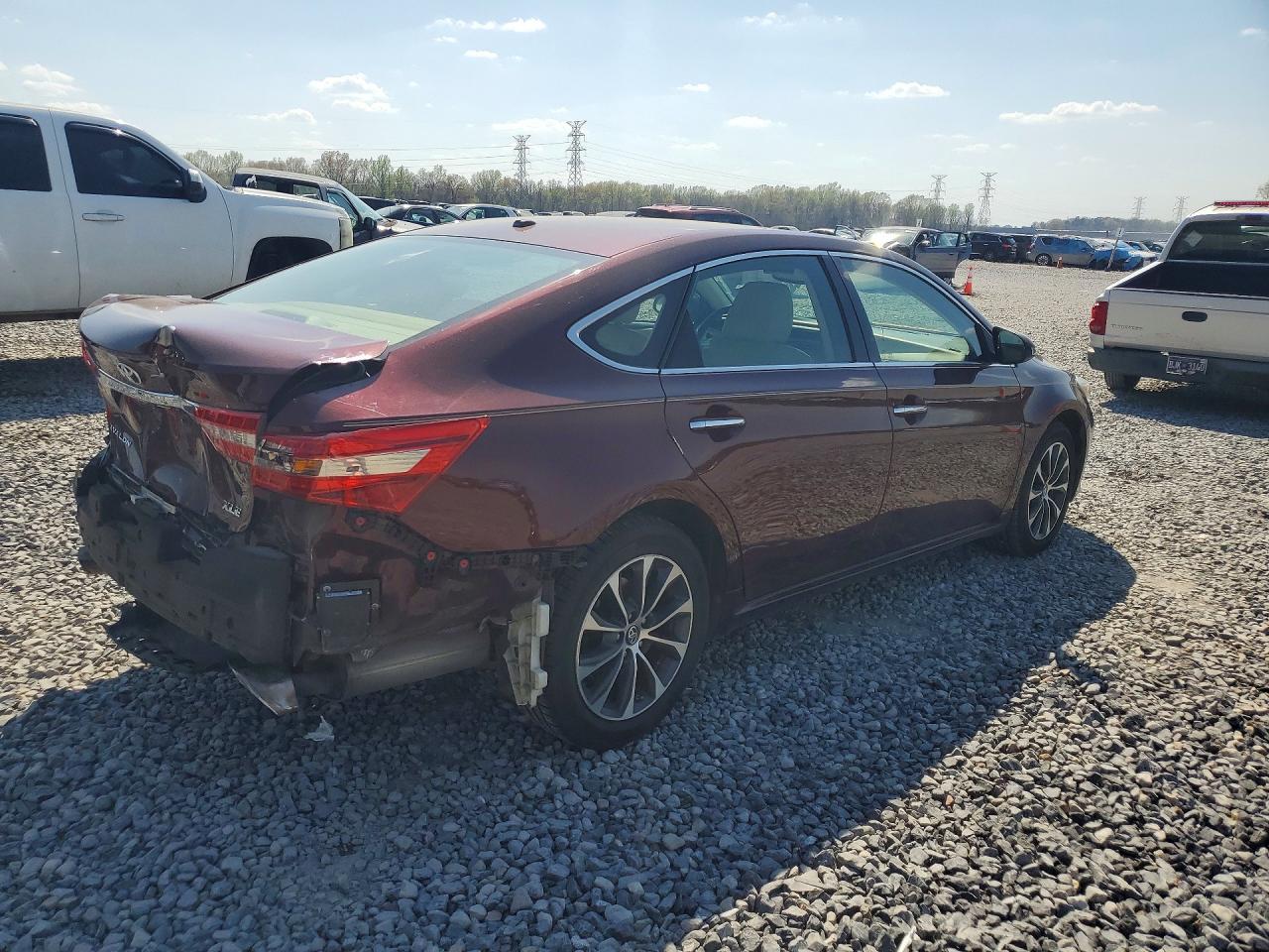 2018 Toyota Avalon Xle Premium - Image 3