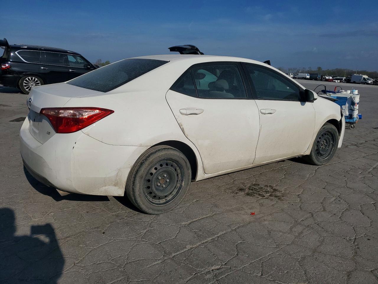 2019 Toyota Corolla Le - Фото 3