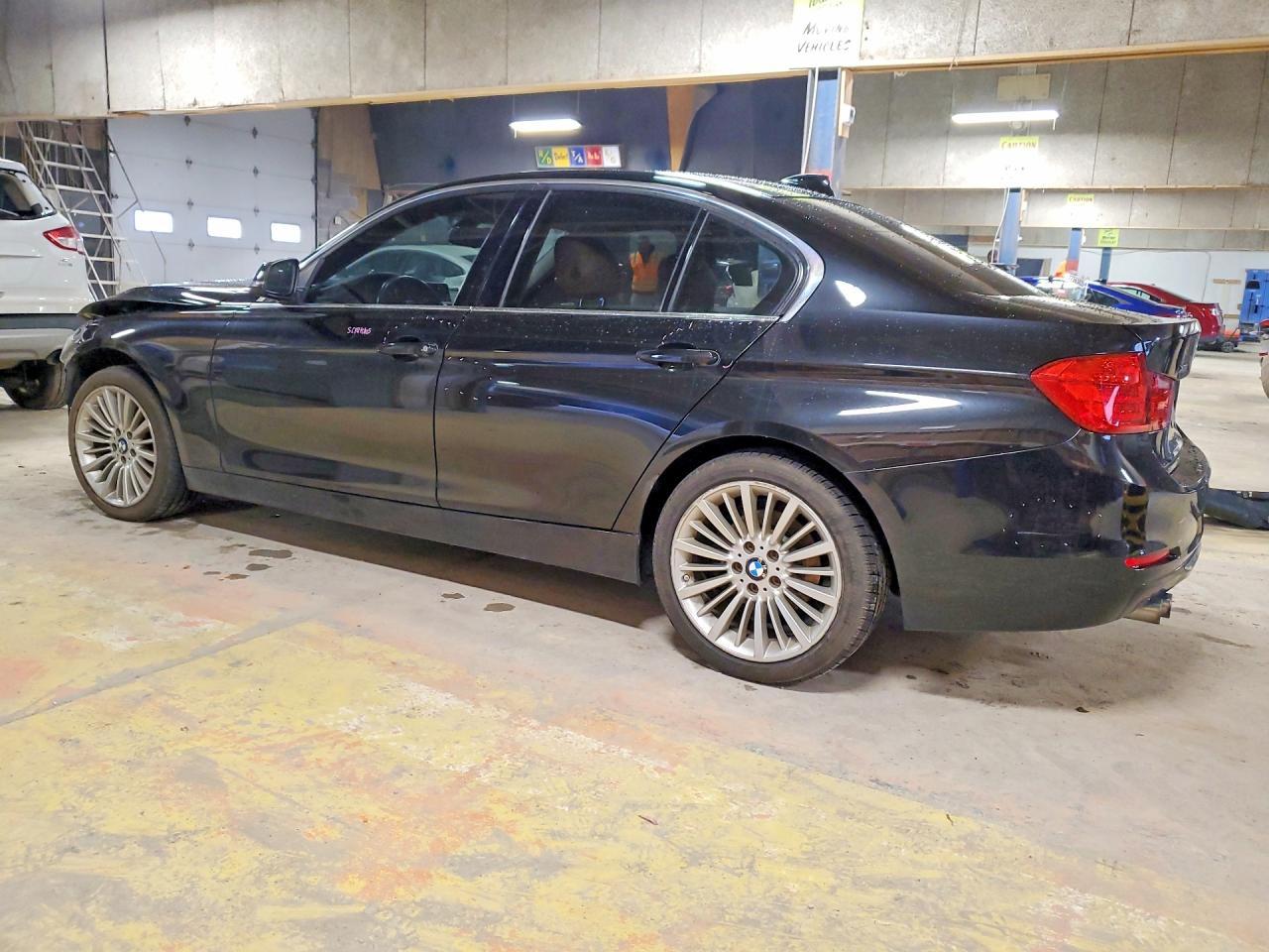2014 BMW 328 Xi Sulev - Image 2