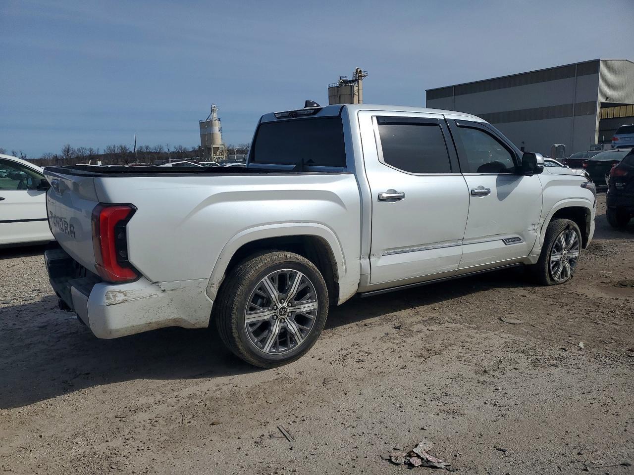 2022 Toyota Tundra Capstone Hv - Image 3