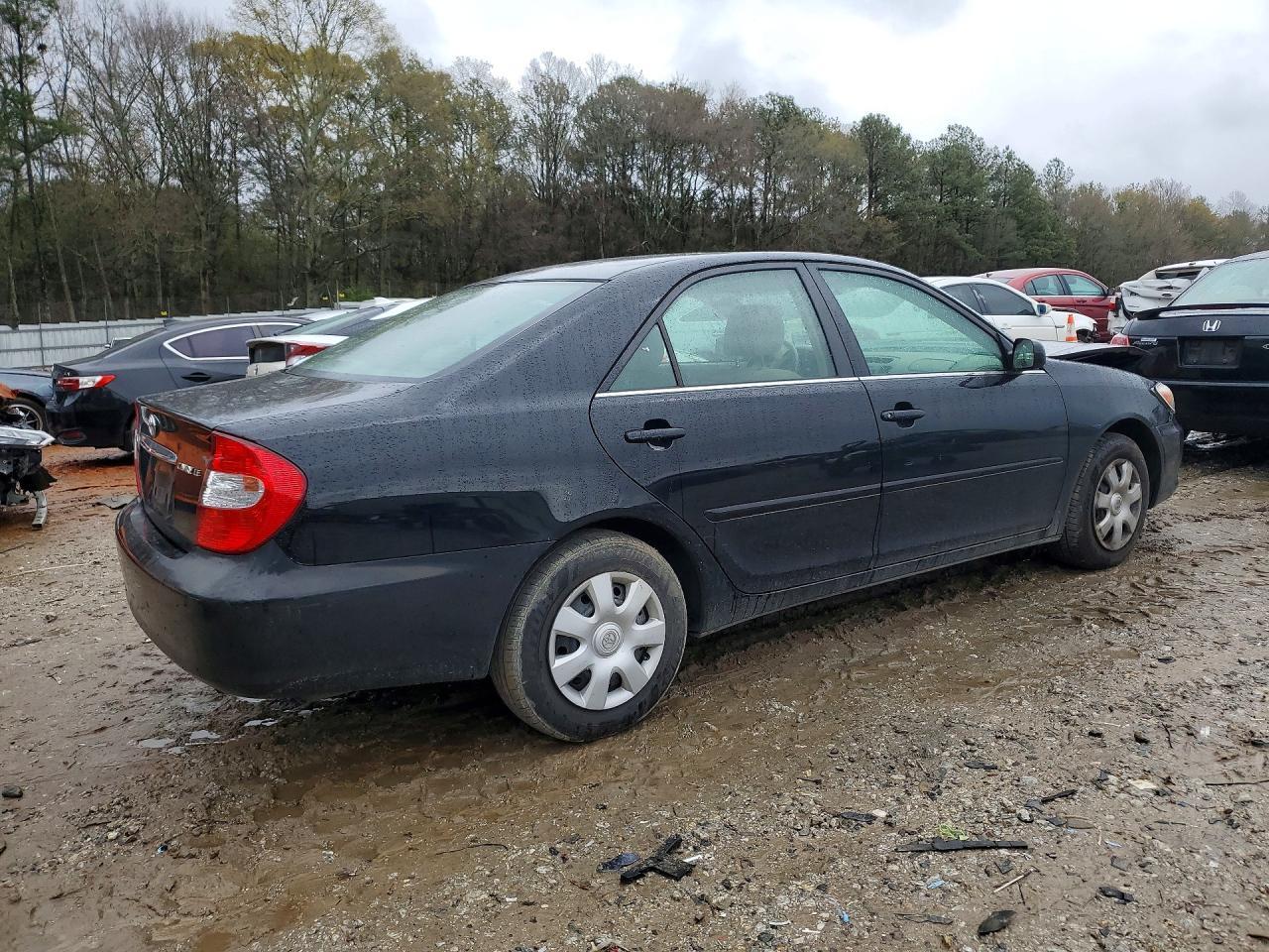 2002 Toyota Camry Le - Image 3