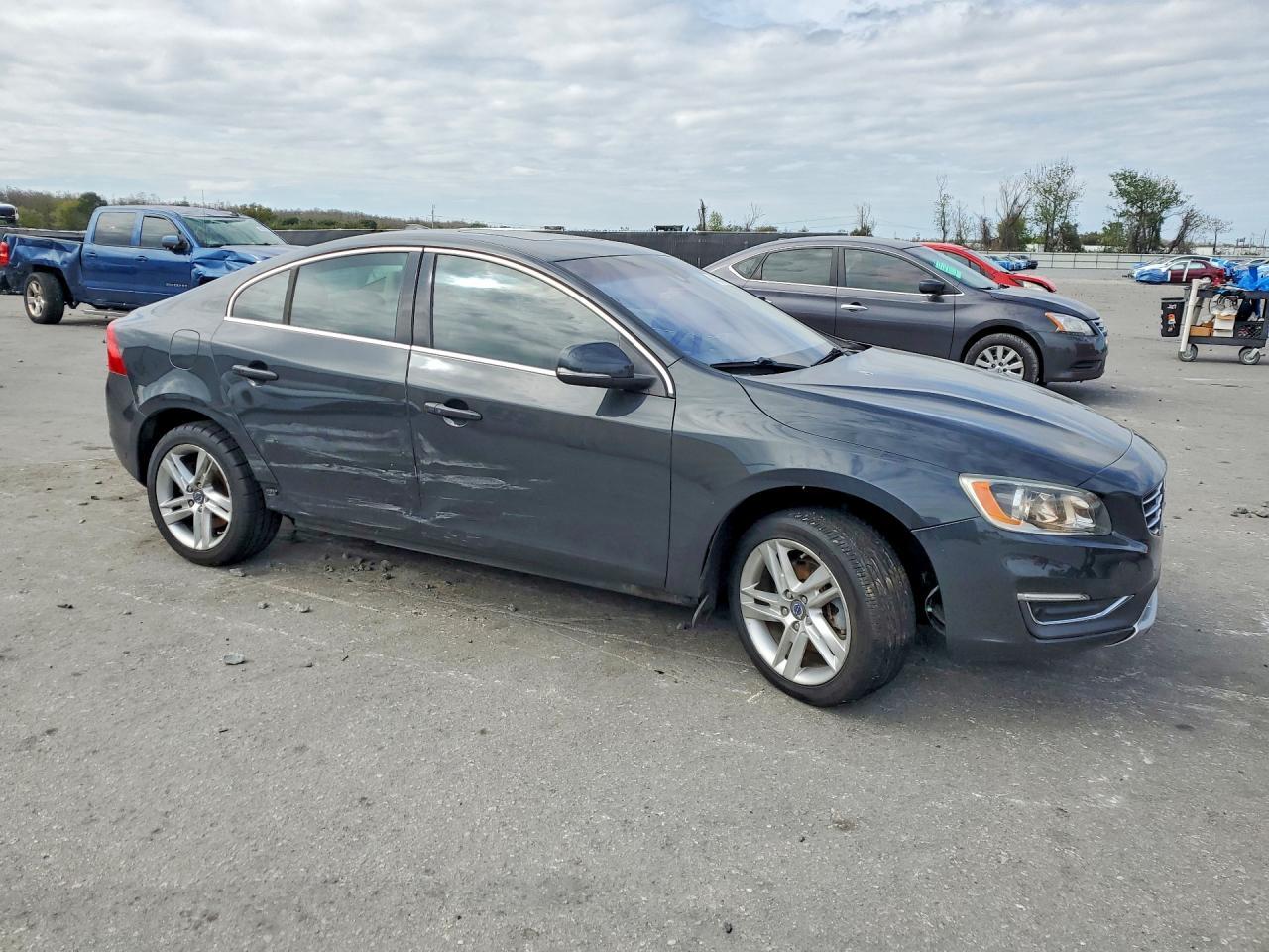 2015 Volvo S60 Premier+ - Image 4