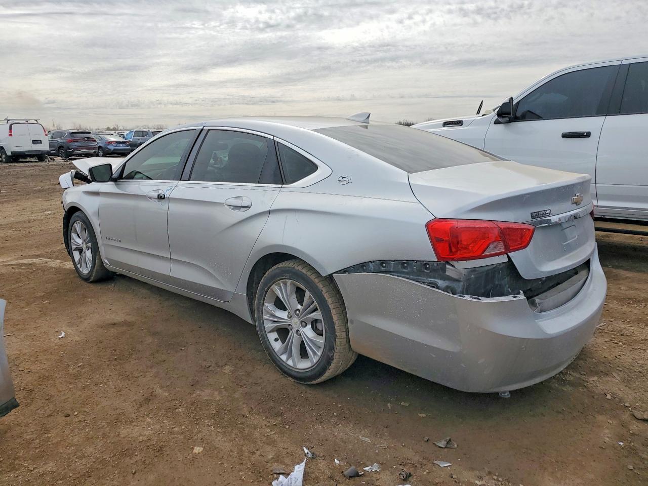 2015 Chevrolet Impala Lt - Image 2
