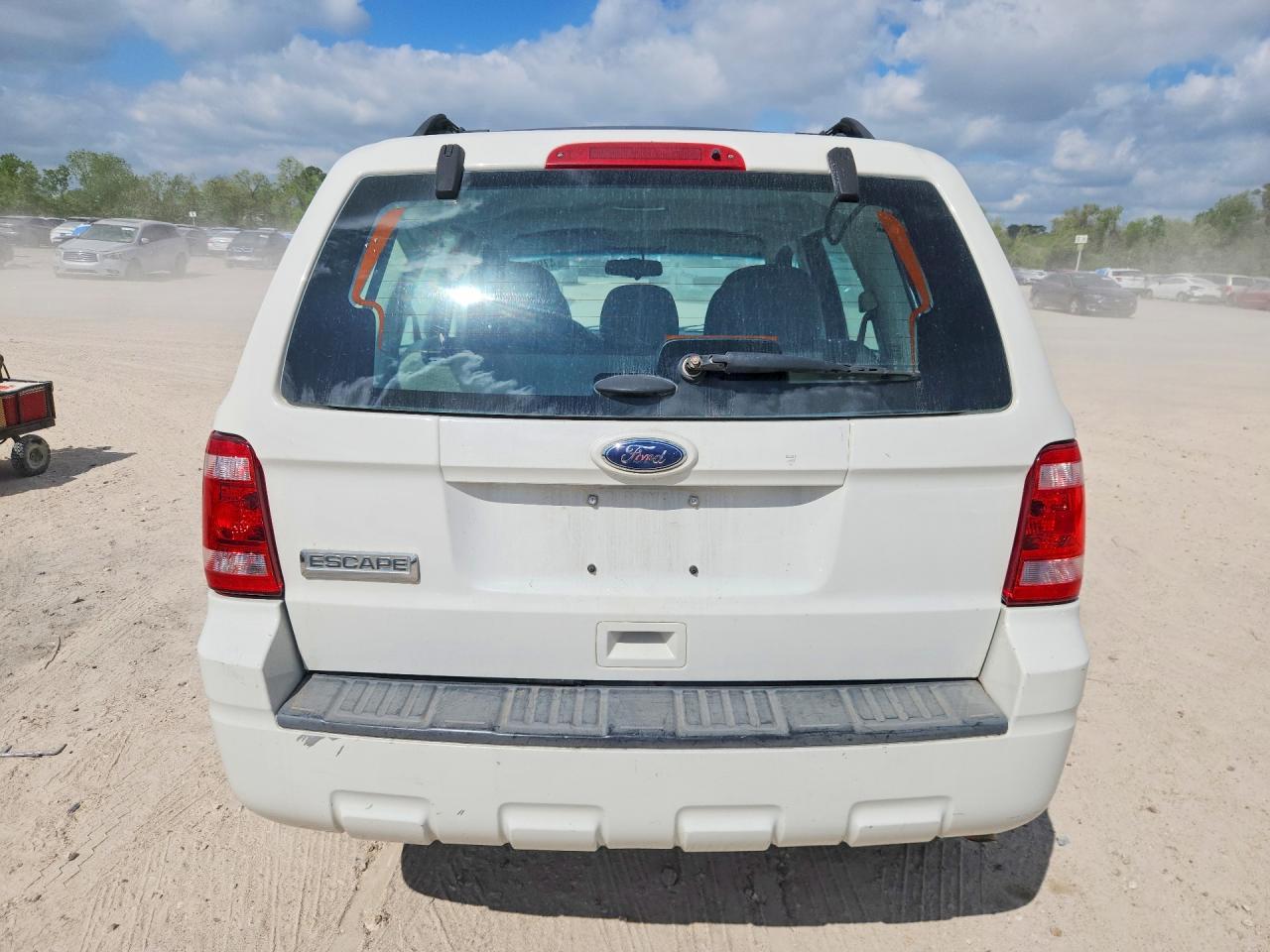 2012 Ford Escape Xls - Image 6