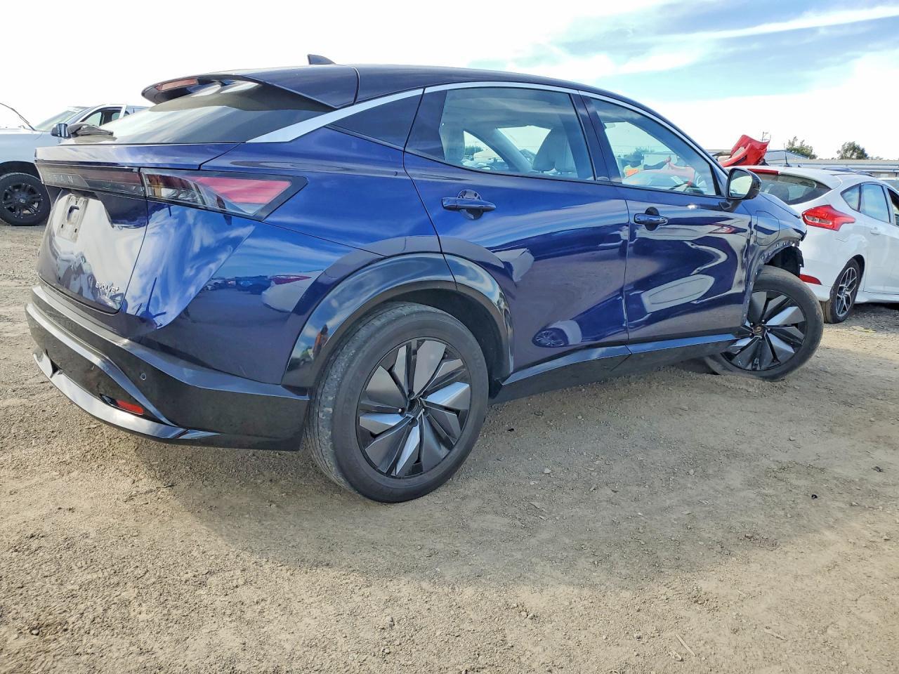2023 Nissan Ariya Evolve+ - Image 3