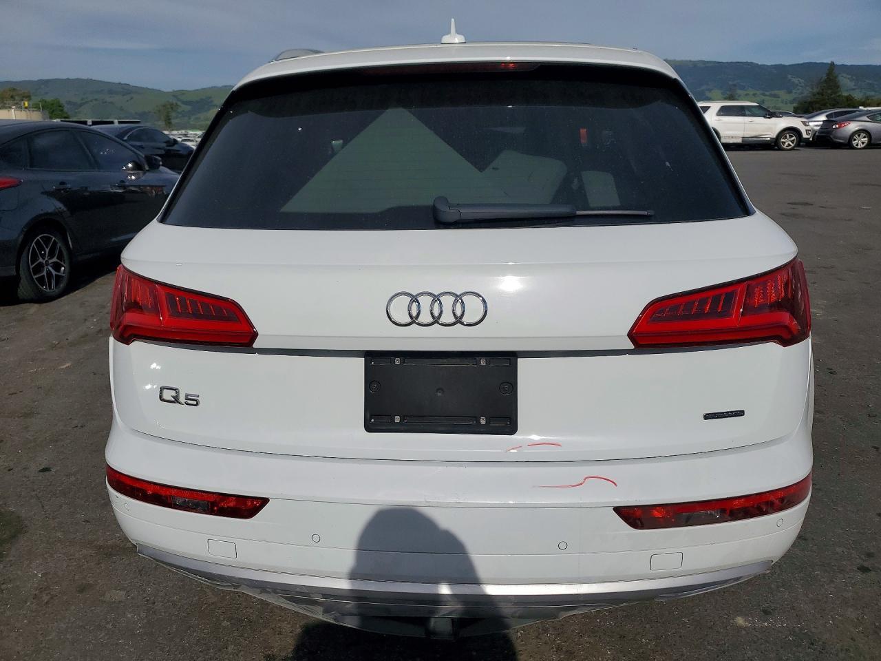 2020 Audi Q5 Premium Plus - Image 6