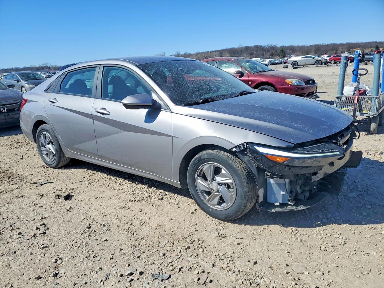 2024 Hyundai Elantra Se - Фото 4