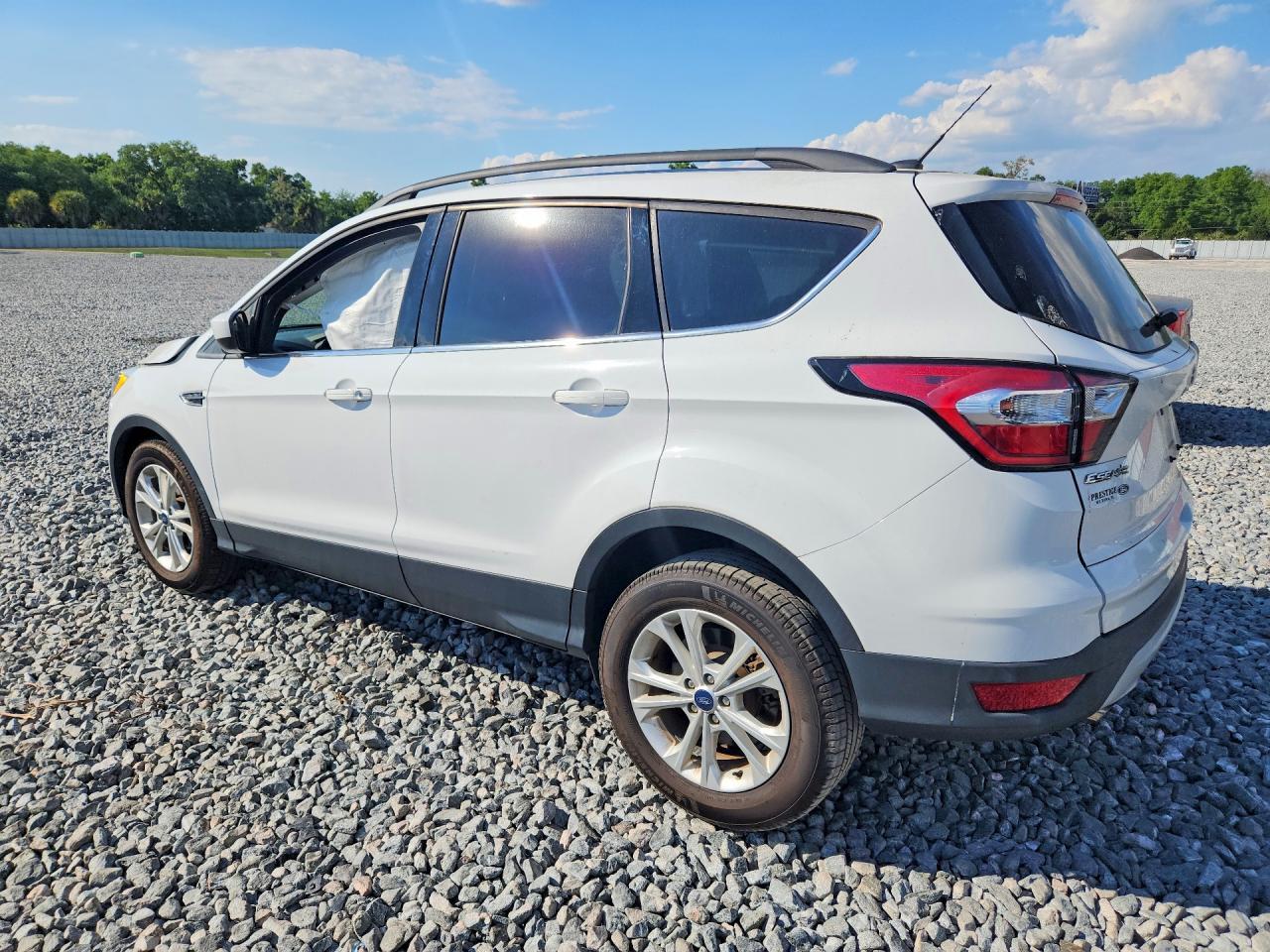 2018 Ford Escape Se - Image 2