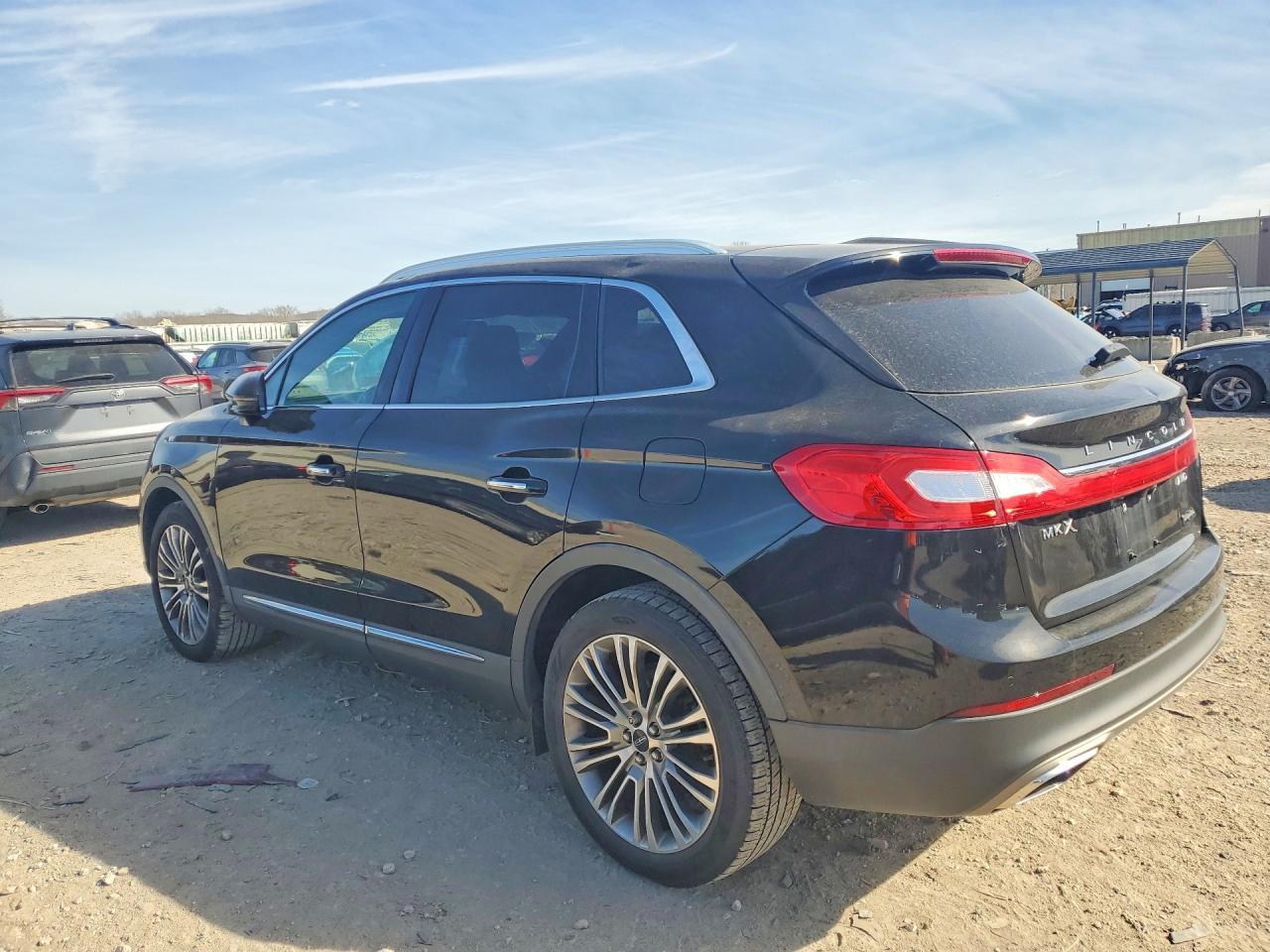 2016 Lincoln Mkx Reserve - Image 2