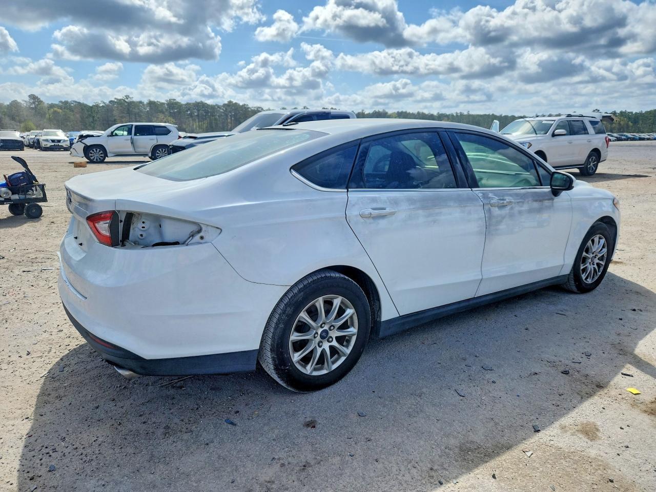 2016 Ford Fusion - Фото 3