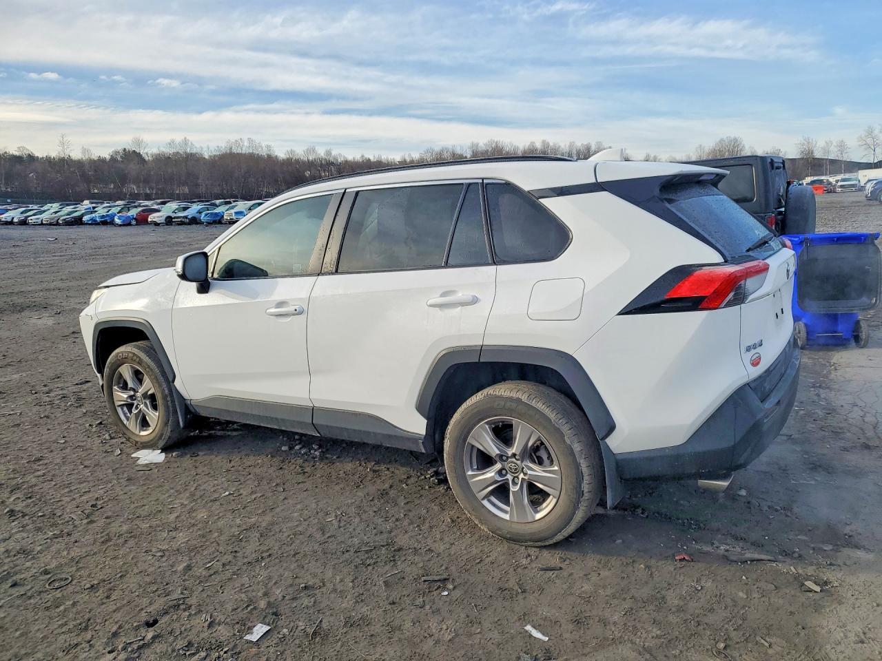 2024 Toyota Rav4 Xle - Image 2