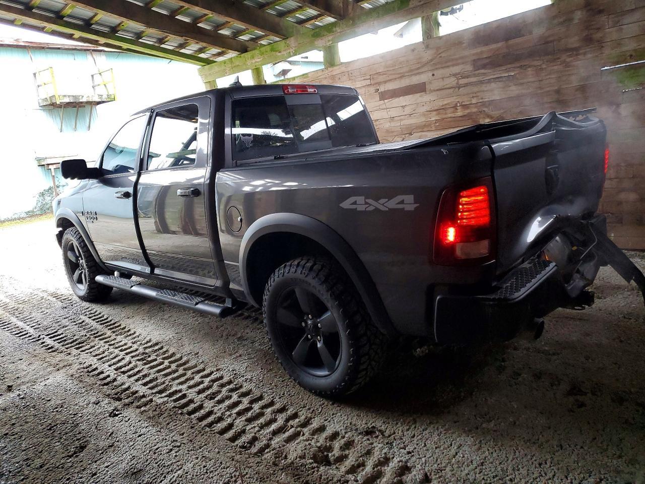 2019 Ram 1500 Classic Slt - Фото 2