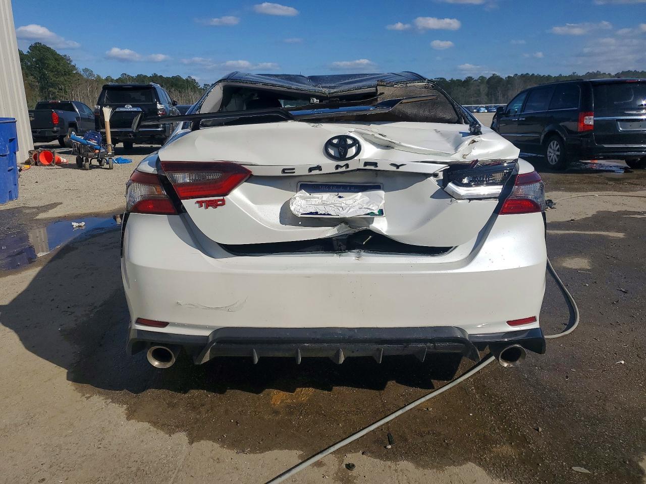 2022 Toyota Camry Trd - Фото 6