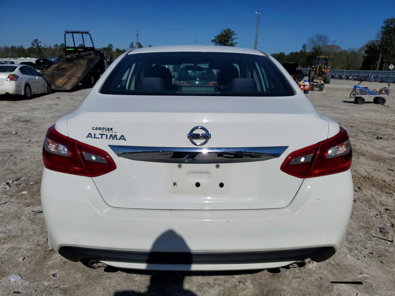 2018 Nissan Altima 2.5 S - Image 6