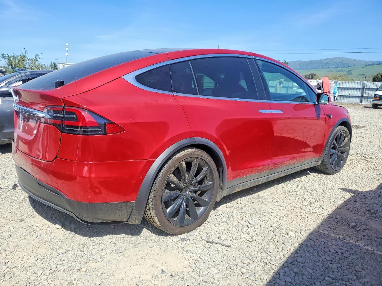 2018 Tesla Model X - Фото 3