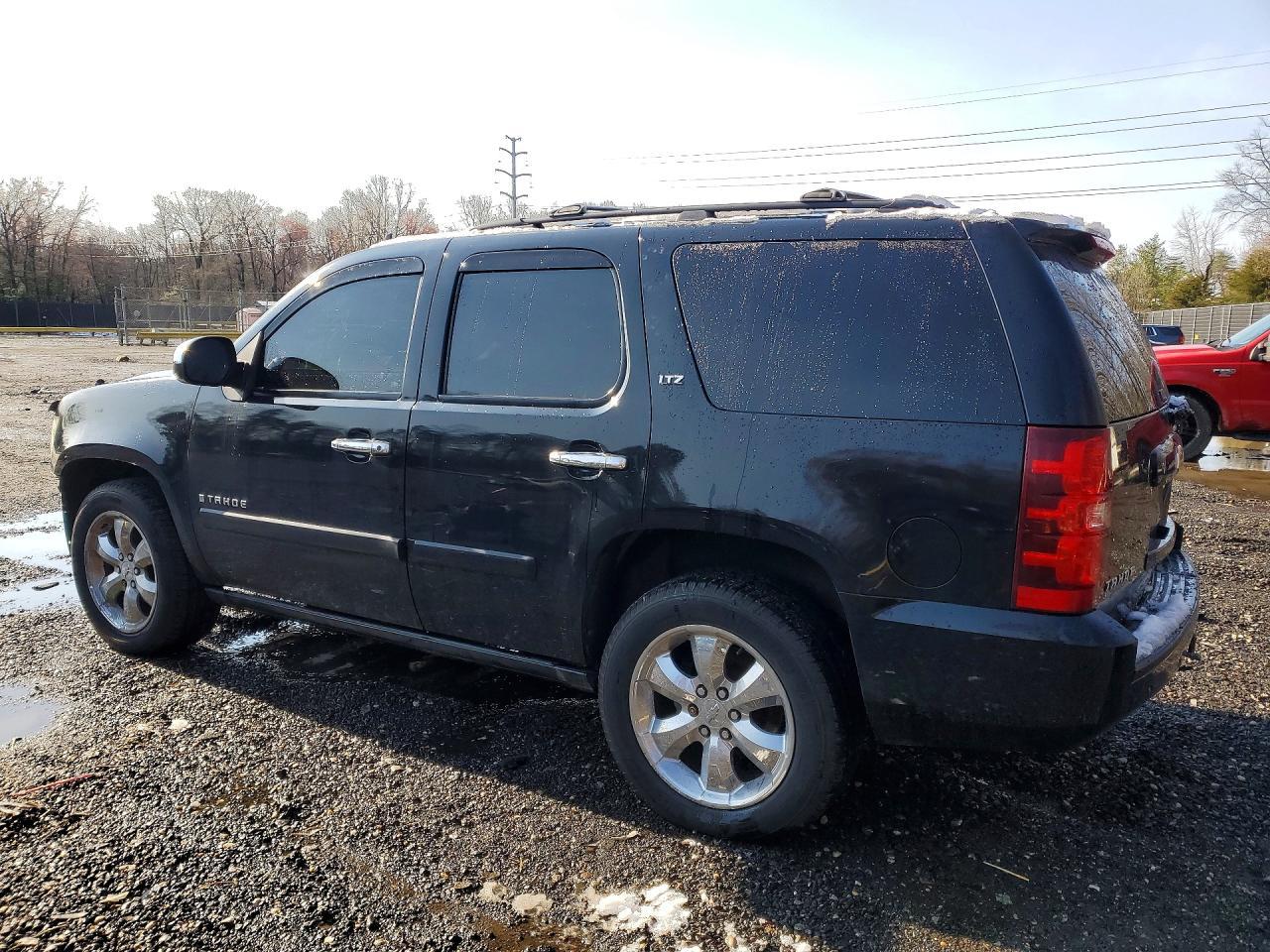 2008 Chevrolet Tahoe K1500 - Фото 2