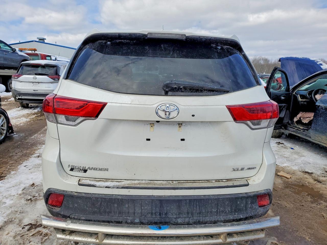 2018 Toyota Highlander Xle - Image 6