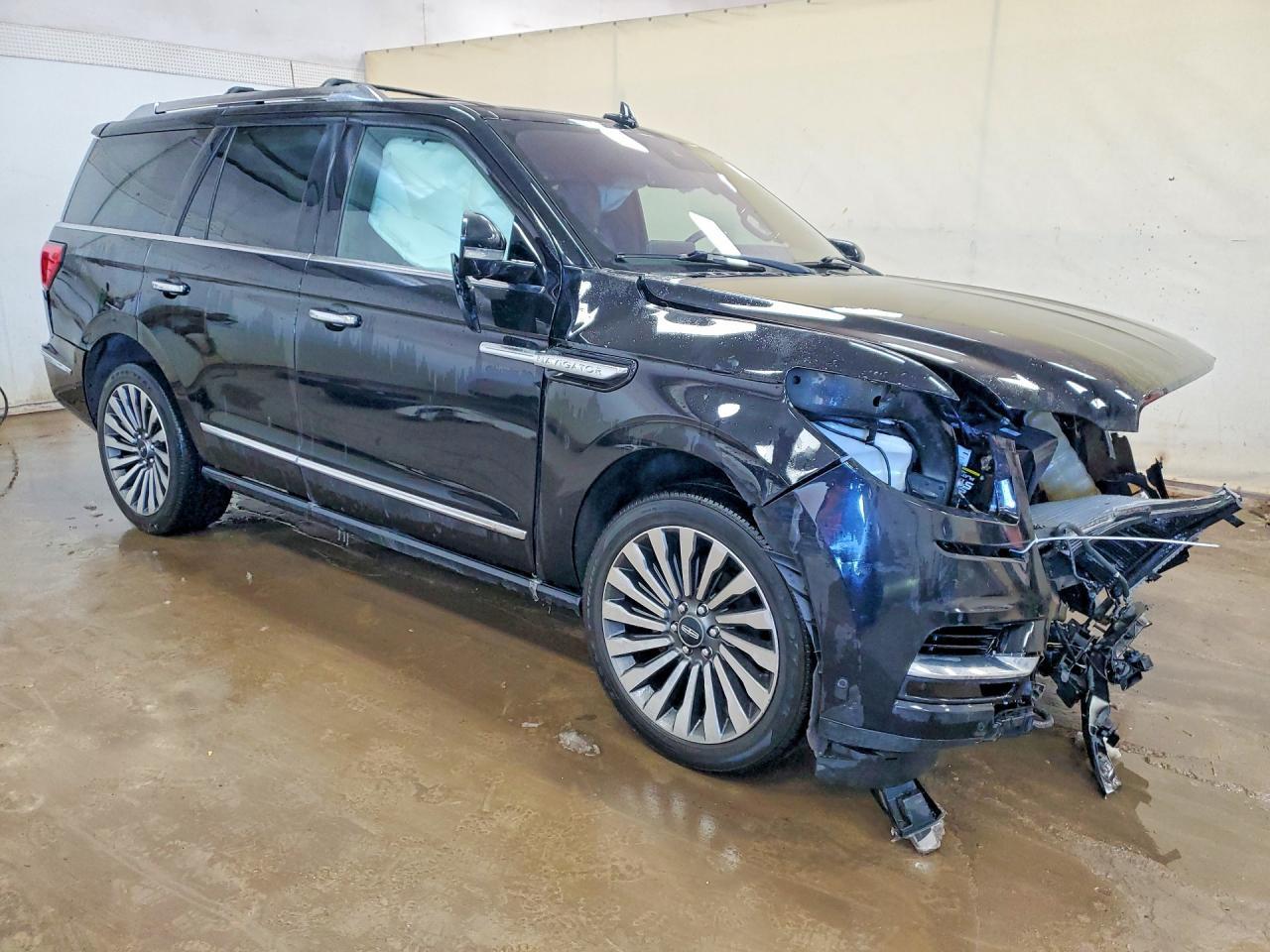 2019 Lincoln Navigator Reserve - Фото 4