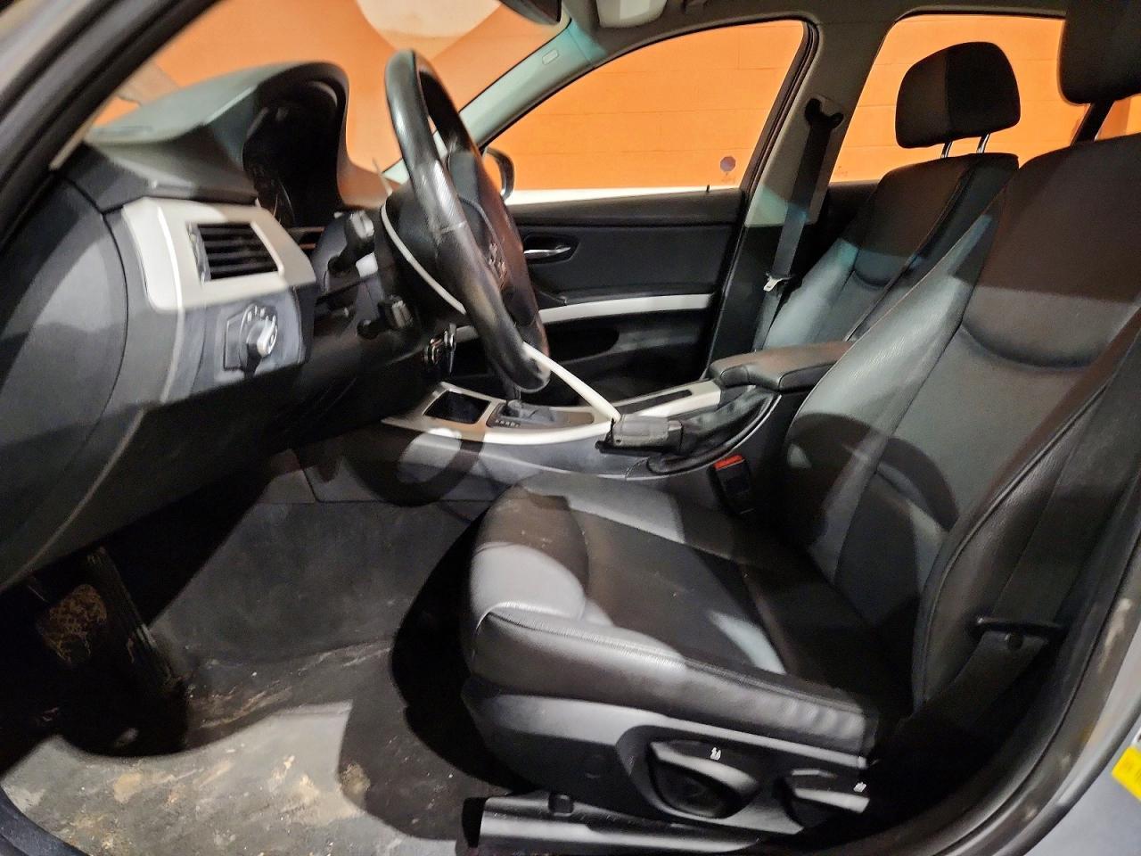 2011 BMW 323 I - Image 7