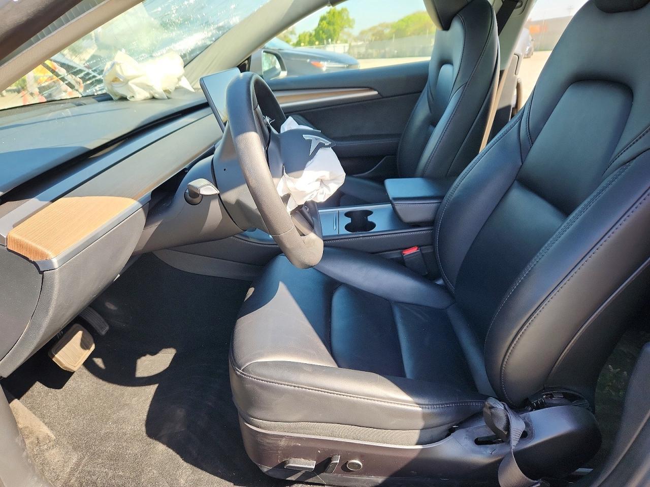 2023 Tesla Model 3 - Фото 7