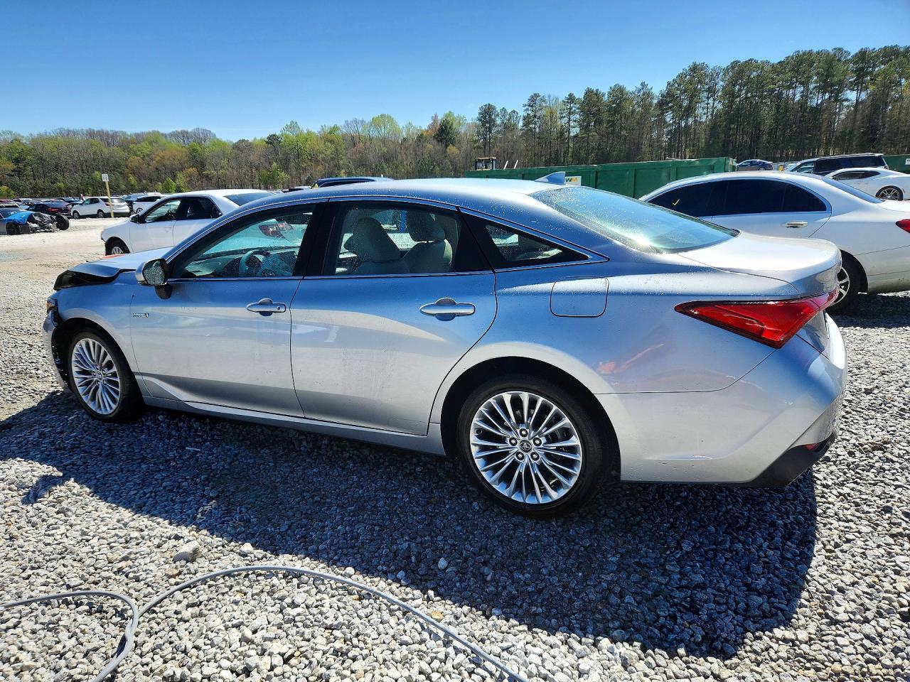2020 Toyota Avalon Hybrid Limited - Фото 2