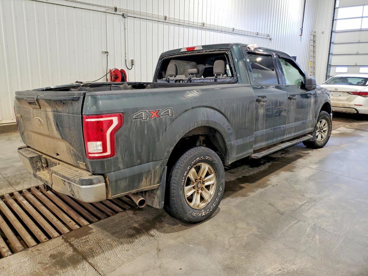 2015 Ford F150 Supercrew - Фото 3