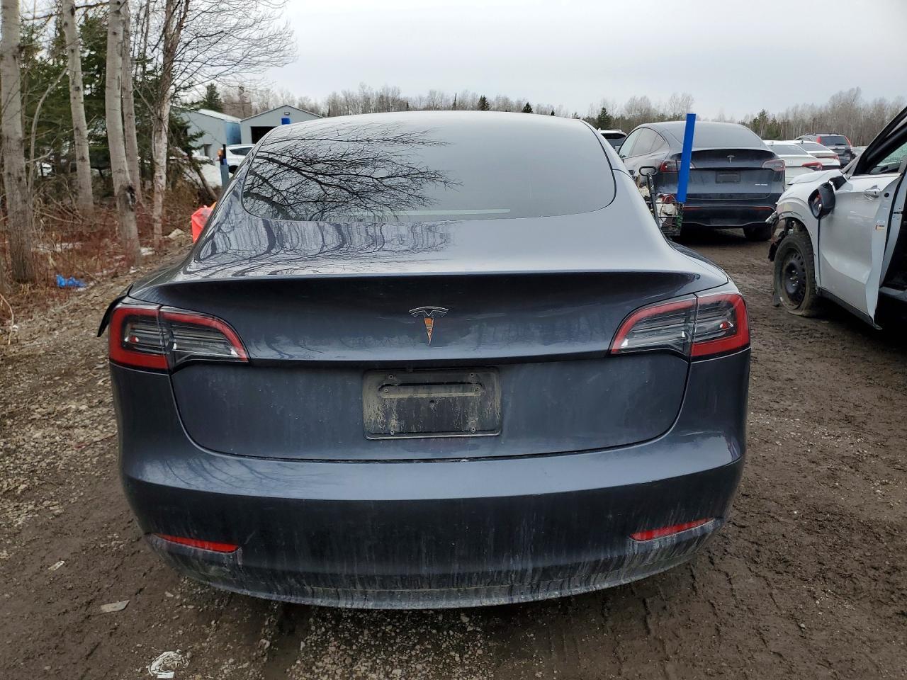 2023 Tesla Model 3 - Фото 6
