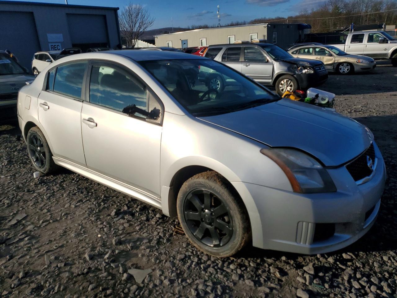 2012 Nissan Sentra 2.0 - Image 4