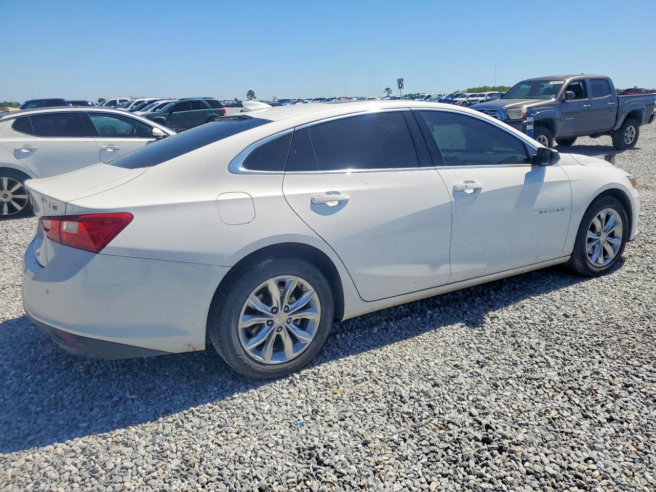 2024 Chevrolet Malibu Lt - Фото 3