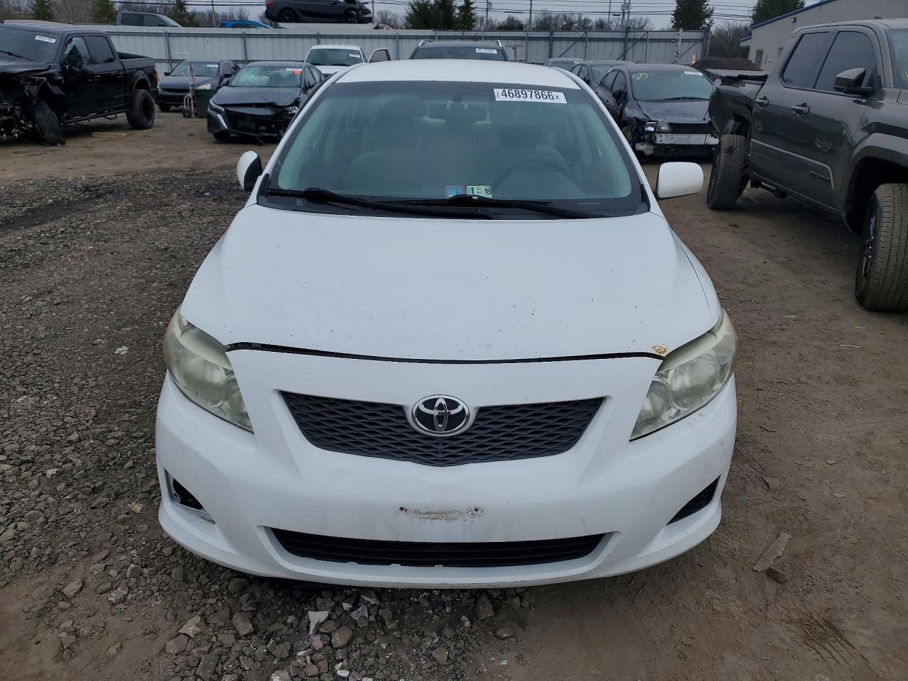 2009 Toyota Corolla Le - Image 5
