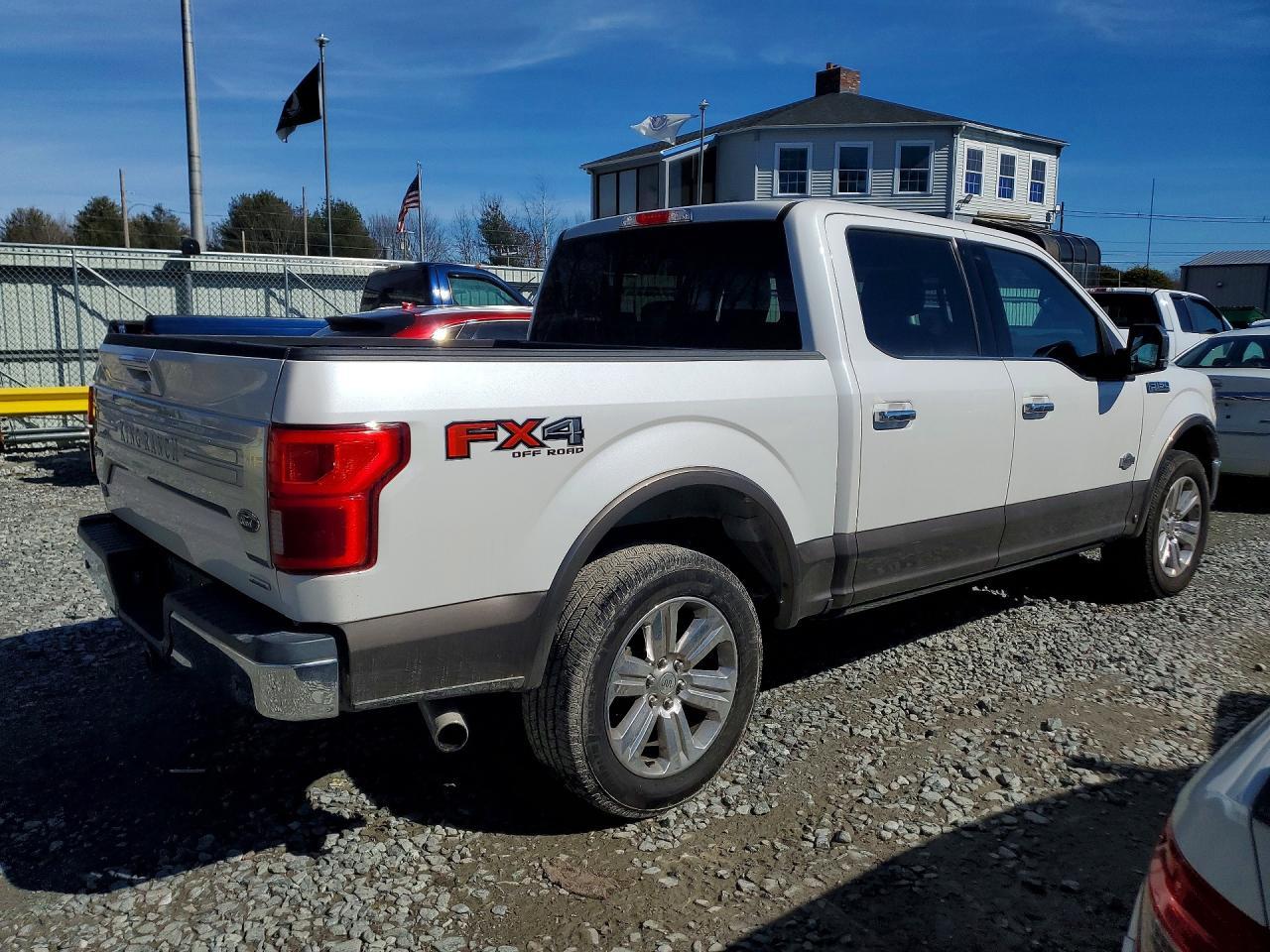 2018 Ford F150 Supercrew - Фото 3