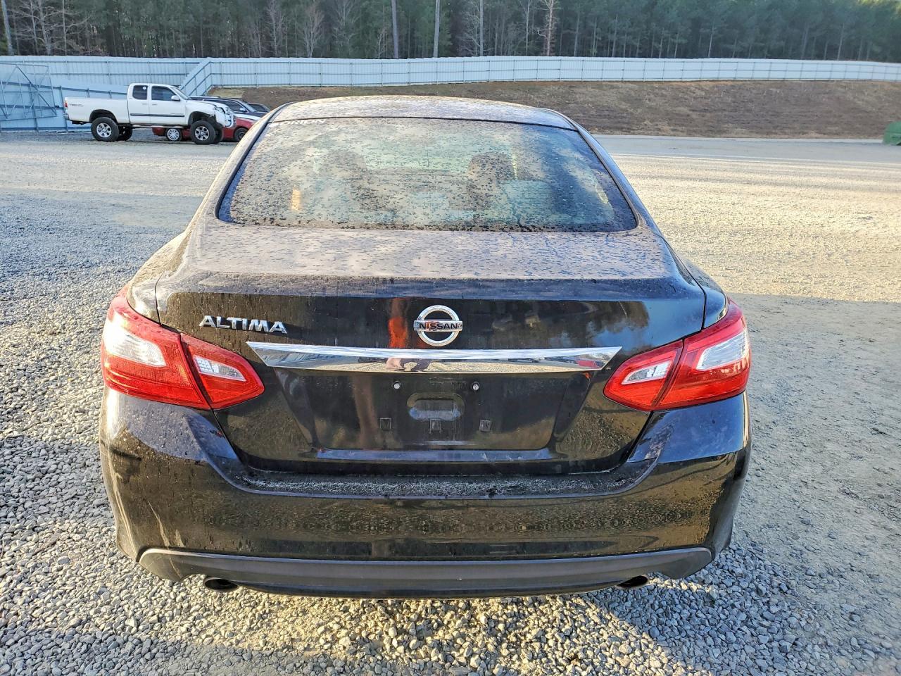 2016 Nissan Altima 2.5 S - Фото 6