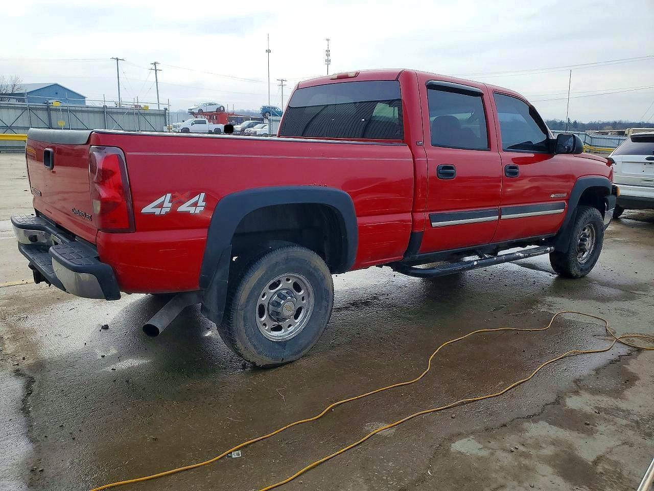 2003 Chevrolet Silverado K2500 Heavy Duty - Image 3