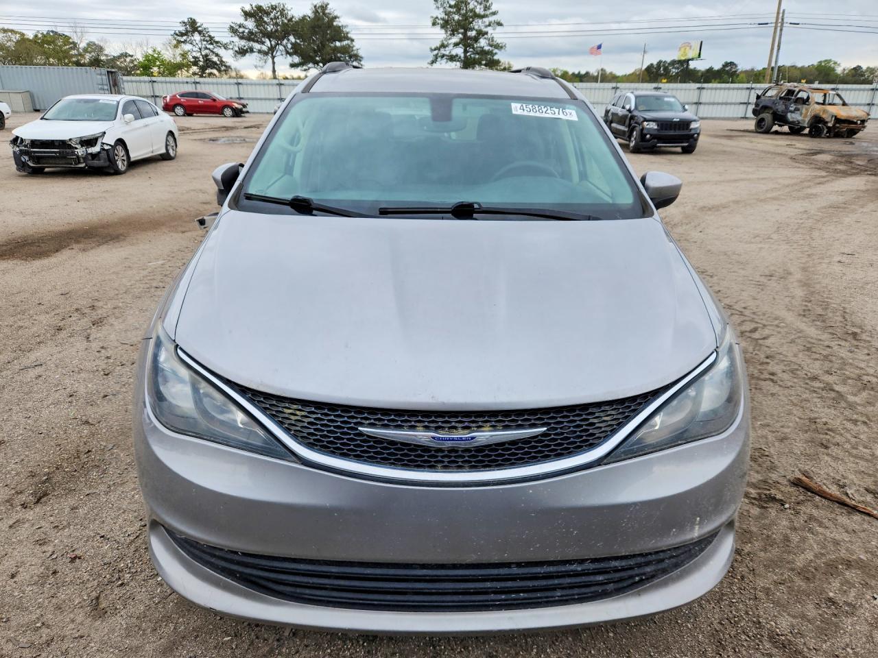 2020 Chrysler Voyager Lxi - Фото 5