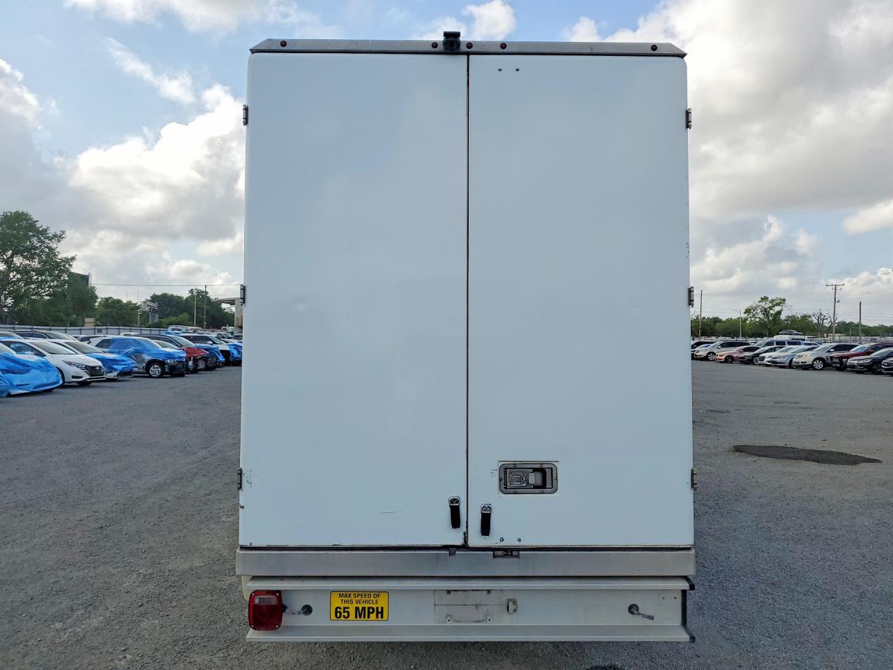 2020 Ford Transit 350 Delivery Truck - Фото 6