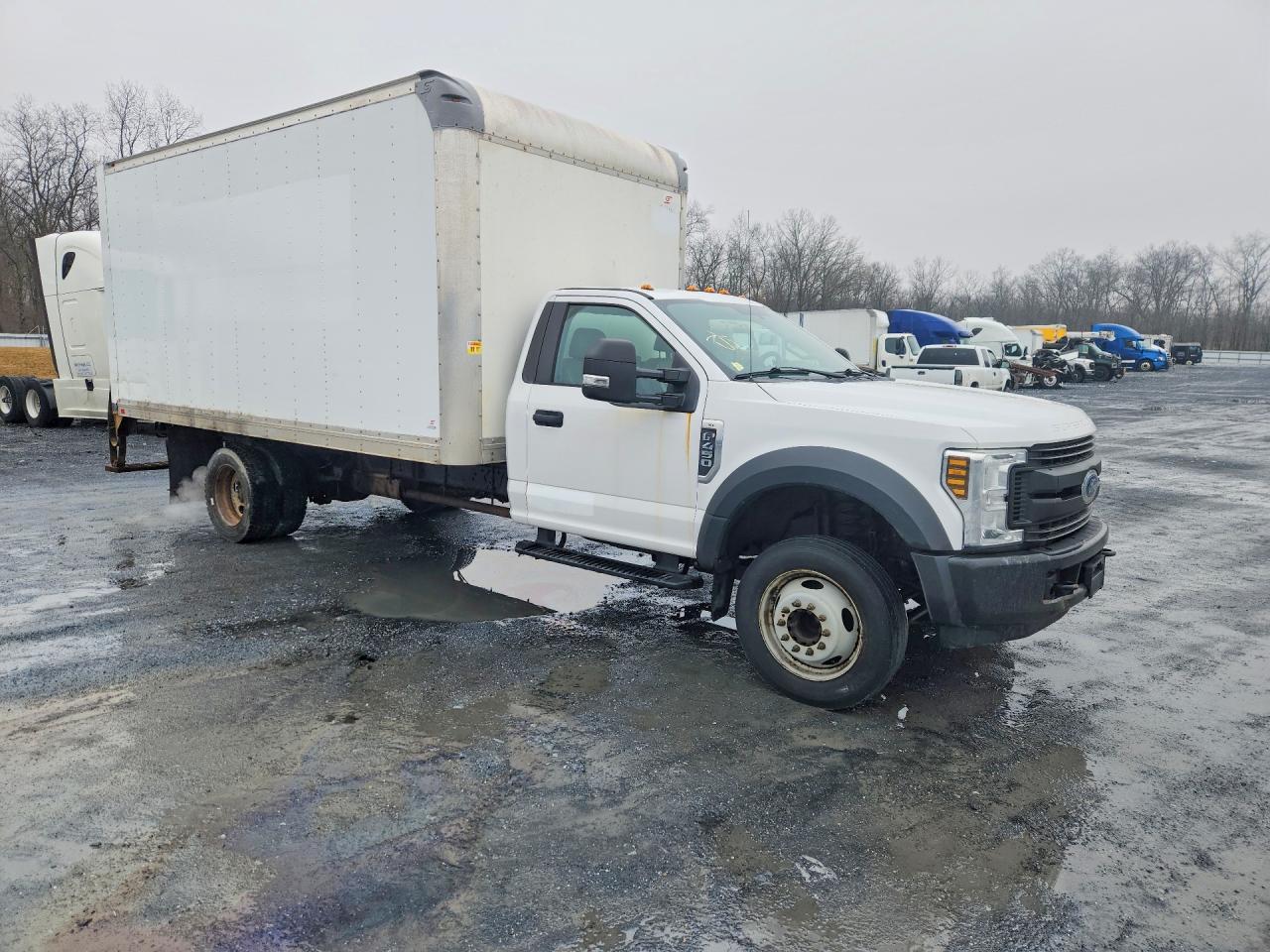 2019 Ford F450 Super Duty - Фото 4